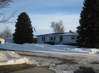 221 Hurst St, Mitchell, SD 57301