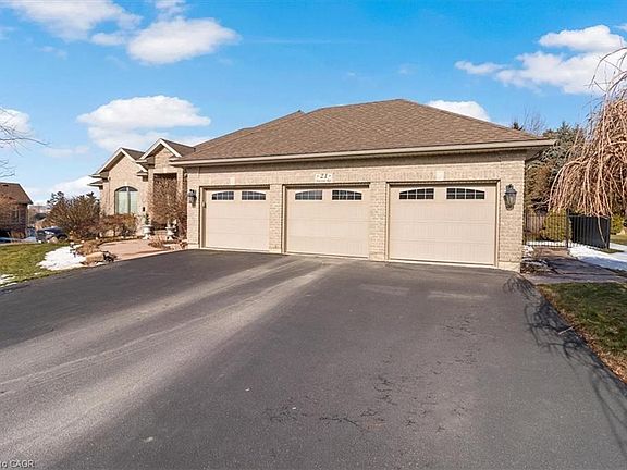 2nd image of 21 Farrow Rd