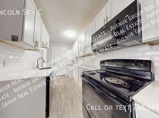 26 Lincoln St APT C, Pontiac, MI 48341