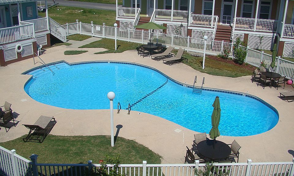 1st image of 1515 E Beach Blvd
