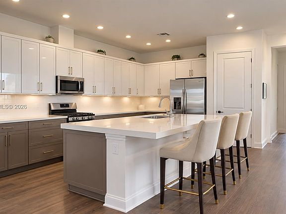 4th image of 5364 Siesta Key Ln