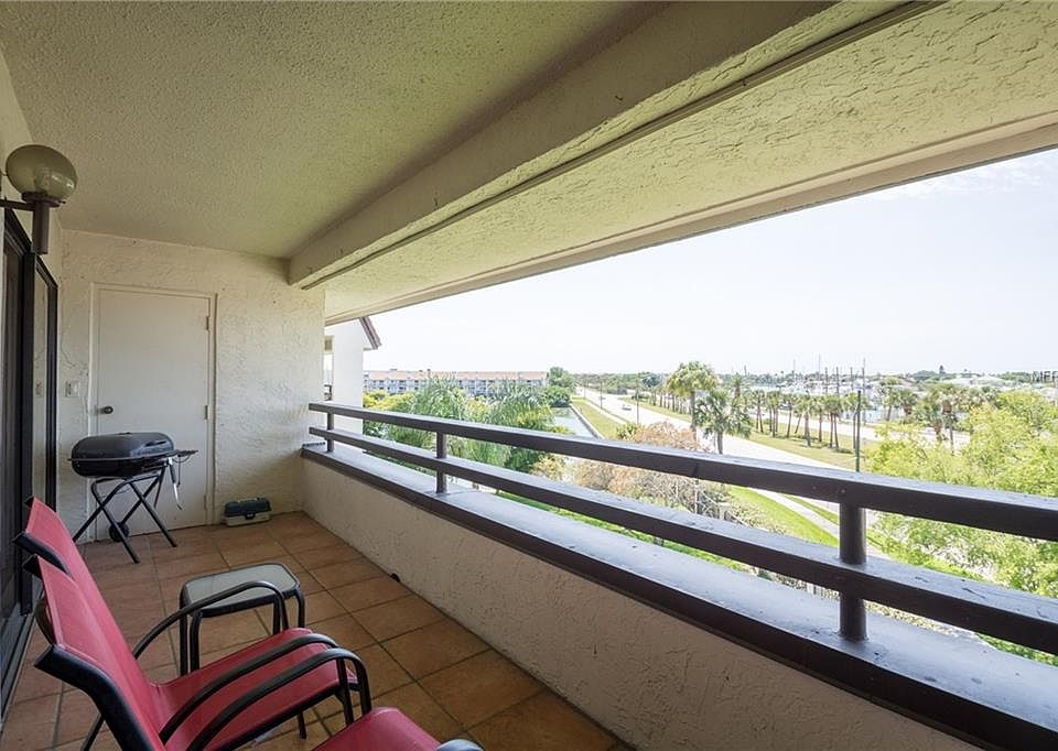 1st image of 106 1st St E APT 316