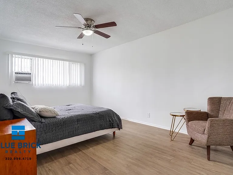 12310 Chandler Blvd #41 — Photo 7
