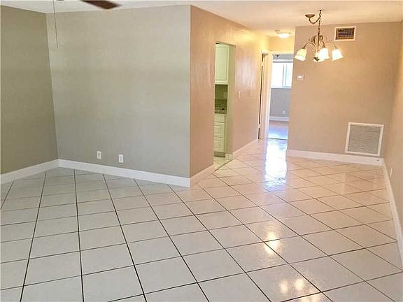 5th image of 2701 Middle River Dr APT 20