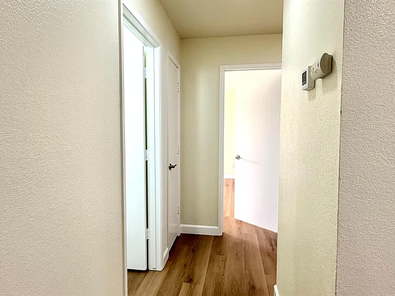 2425 Knowlwood Ct — Photo 8