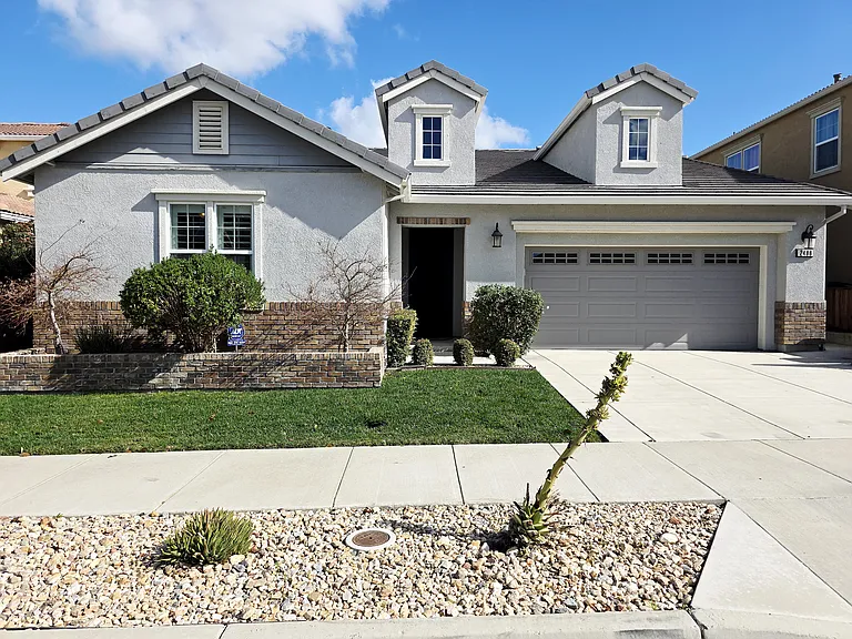 2488 Remy Cantos Dr — Photo 85