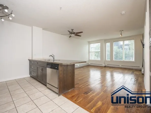 328 S 21st Ave SW #404, Calgary, AB T2S 0G8