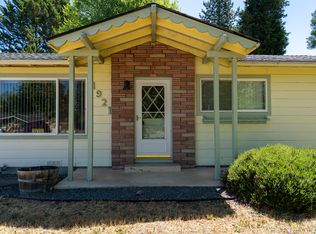 1921 Regina Way, Grants Pass, OR 97527