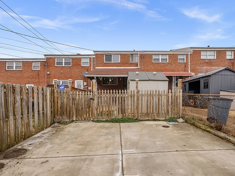 1029 Regina Dr — Photo 25