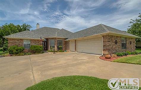 1st image of 9010 Woodlawn Dr