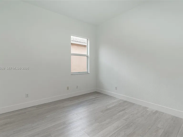 4413 W Whitewater Ave — Photo 13
