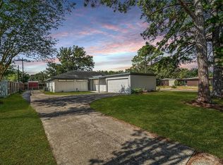 6231 Birdwood Rd, Houston, TX 77074