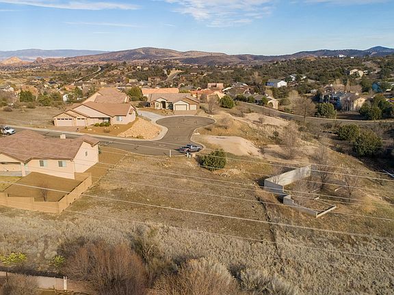 2nd image of 1928 Pinnacle Ln