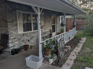 1809 Elizabeth St, Kaufman, TX 75142