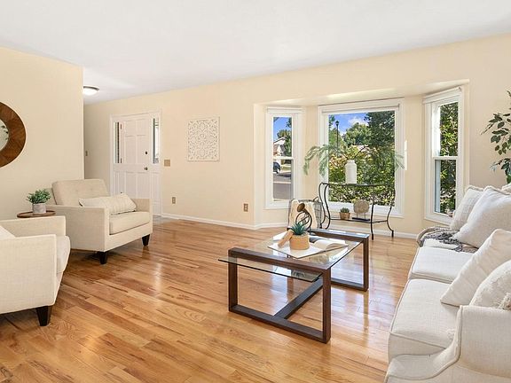 3rd image of 1431 Cape Cod Cir