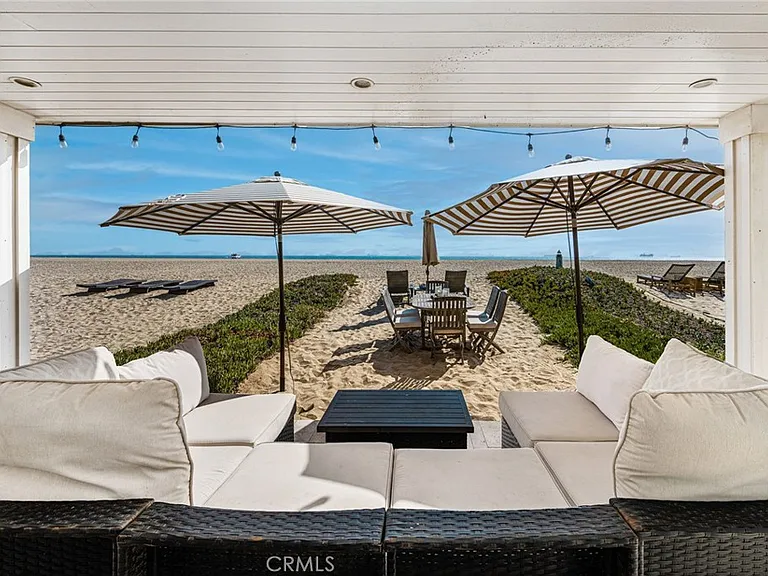 25 Surfside Ave #A — Photo 2
