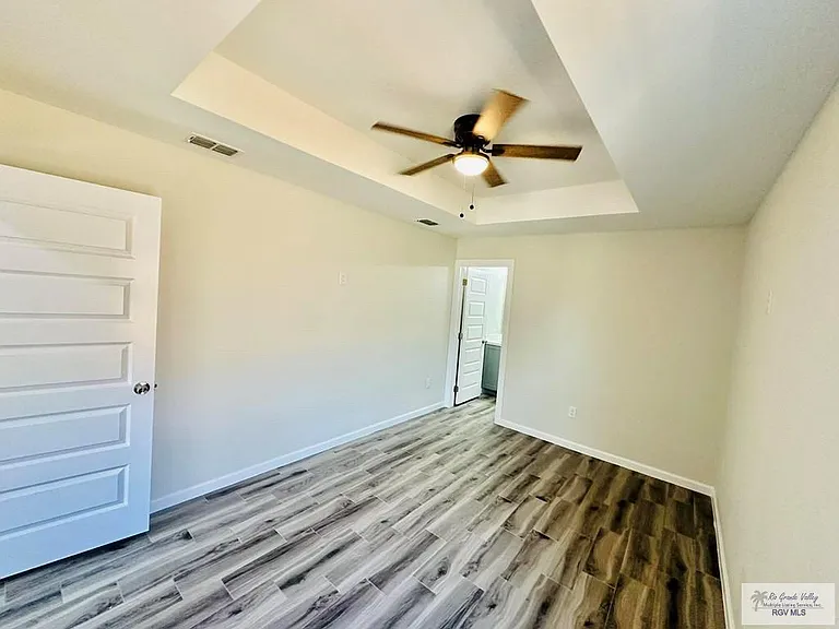 5078 McKenzie Rd #B — Photo 6