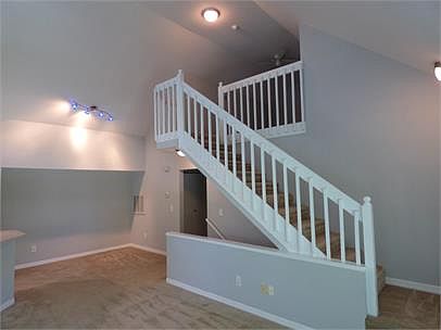 4th image of 13700 Richmond Park Dr N APT 107