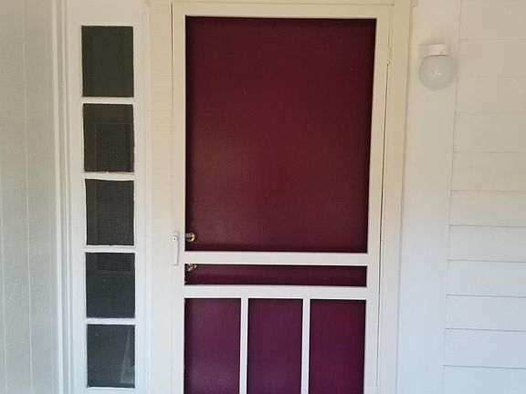 5th image of 746 Winslow St