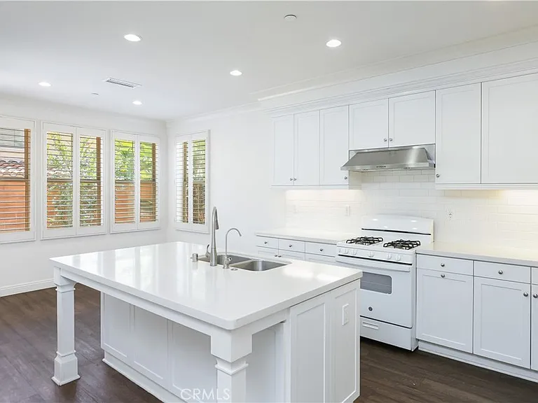 37 Larkfield — Photo 19
