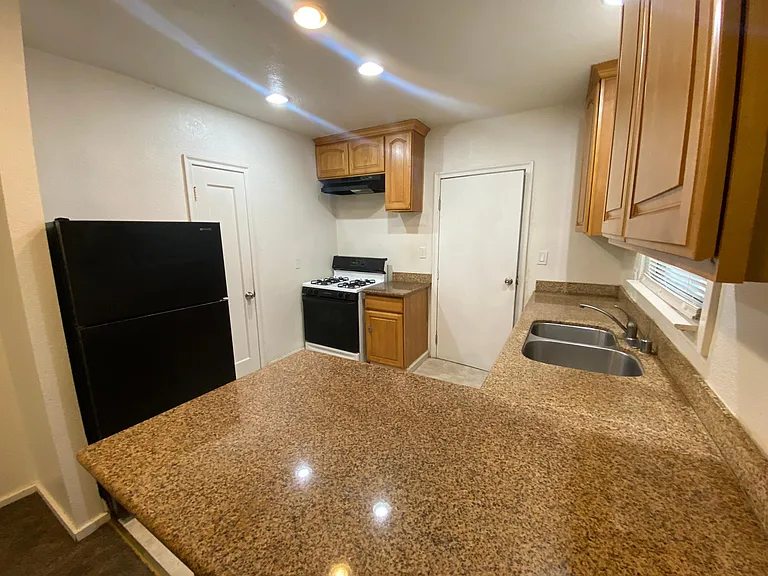 3070 Crandall Ave #A — Photo 7