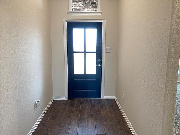 3rd image of 14322 Blanco Dr
