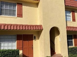 1112 W Main St APT C5, Leesburg, FL 34748