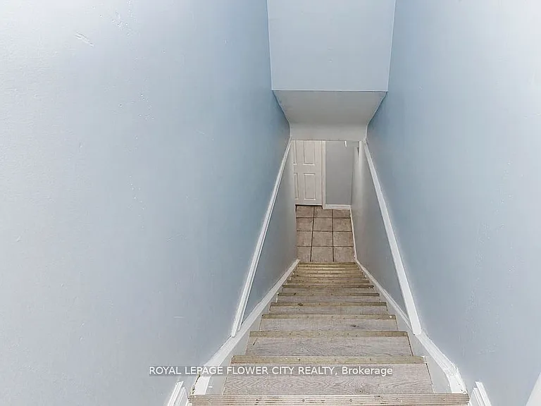 37 Warwick Rd — Photo 30