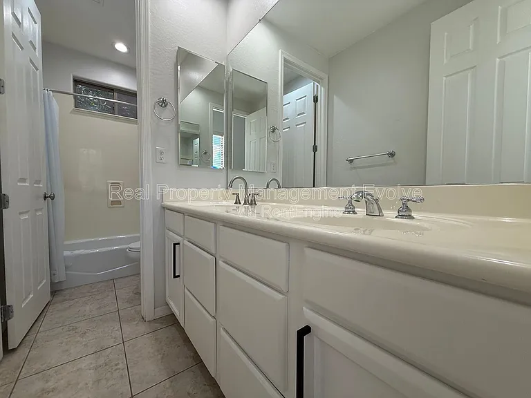 23012 N 38th Pl — Photo 37