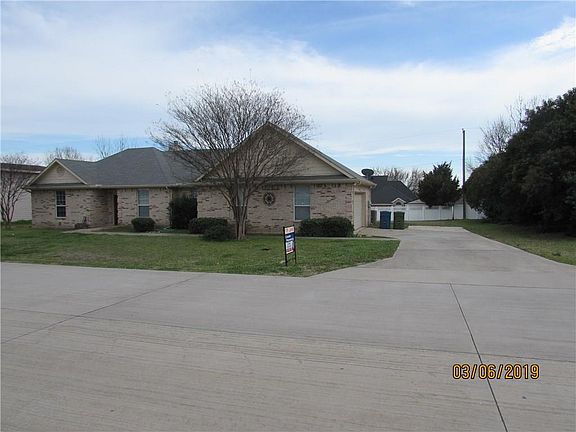 2nd image of 308 Peninsula Dr