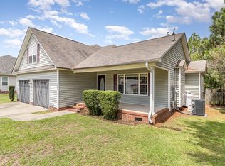 4424 Scenic Pines Dr, Hope Mills, NC 28348