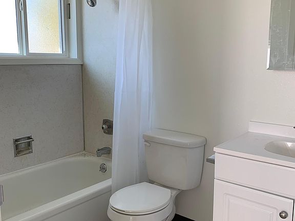 3rd image of 5160 N Quinella St