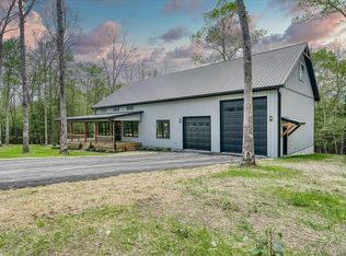 564 Acorn Ln, Jamestown, TN 38556