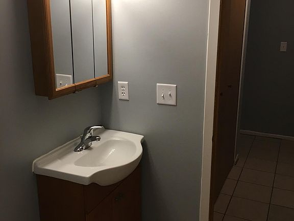 2nd image of 2222 Carolina St
