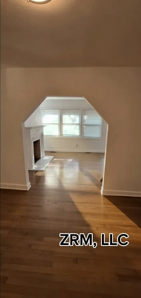 2 bed, 1.5 bath, 950 sqft, $1,295 — Photo 1