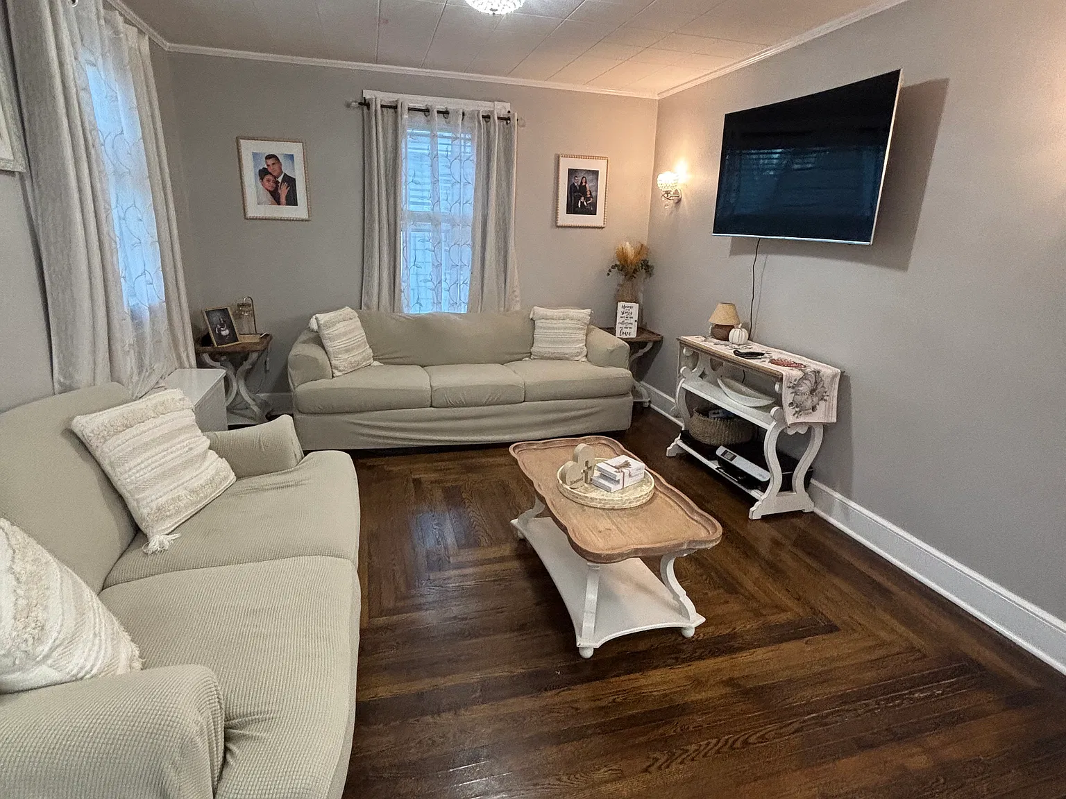 3 bed, $2,200 — Photo 3