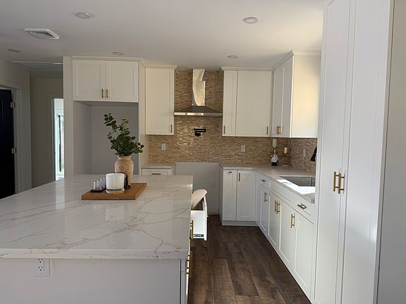 3rd image of 11110 Allerton St #11112