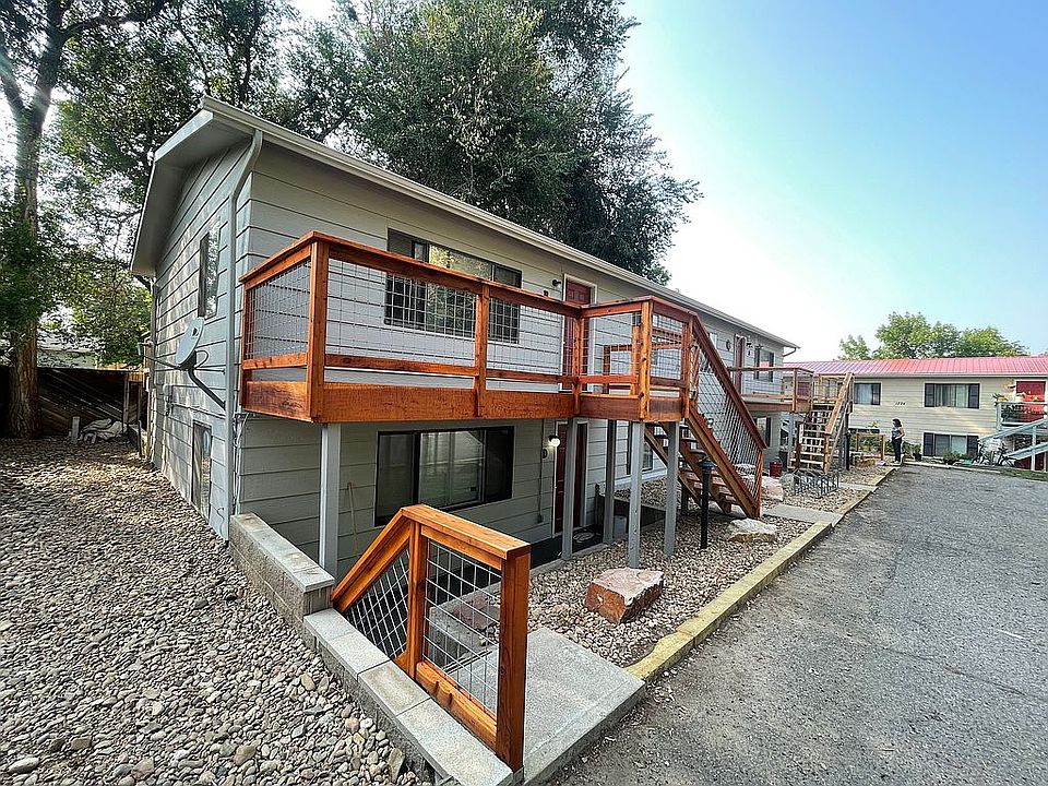 2nd image of 1226 Maple St APT B