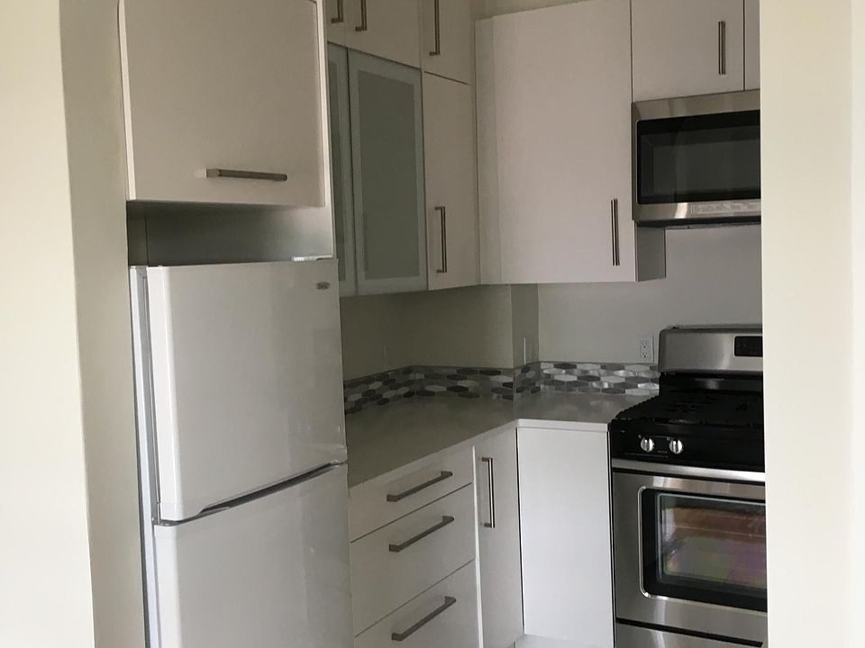 1st image of 2999 California St