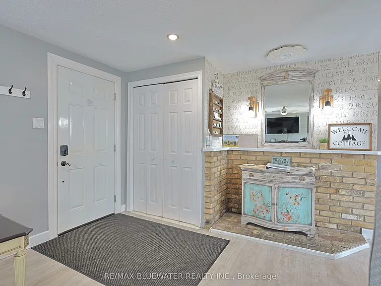9897 Eric St — Photo 13