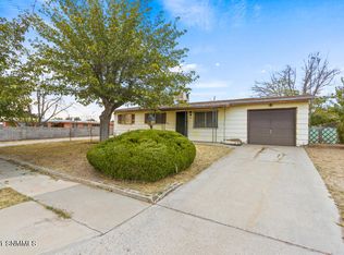 1820 Debra St, Las Cruces, NM 88001