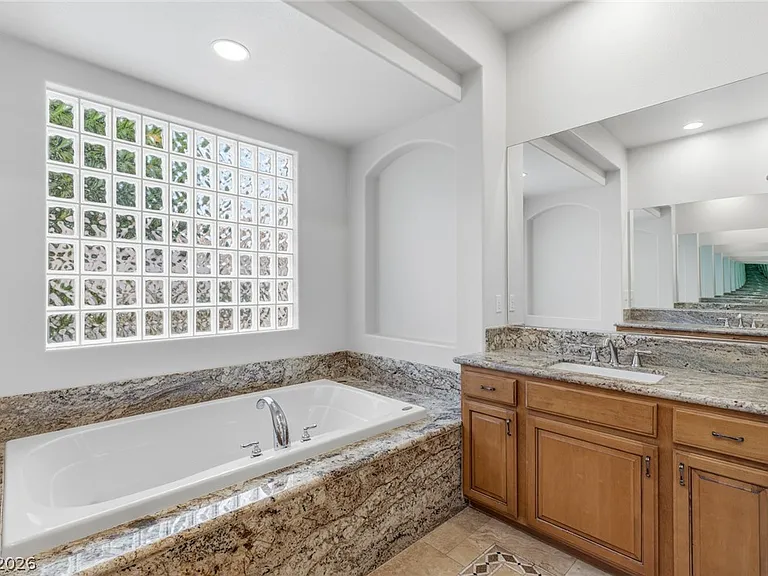 10848 Ickworth Ct — Photo 24