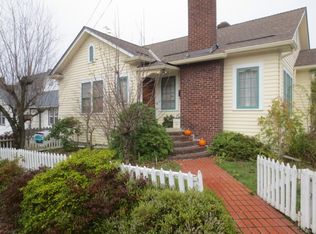 1932 E Calhoun St, Seattle, WA 98112