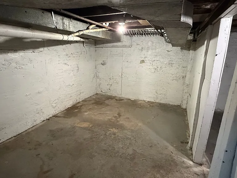 2523 Jones St — Photo 23