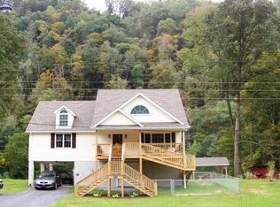 471 Walker Ln, Ronceverte, WV 24970