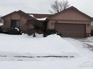 3554 Yardly Ct, Sterling Heights, MI 48310