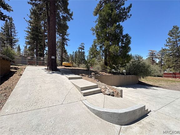 2nd image of 40095 Big Bear Blvd