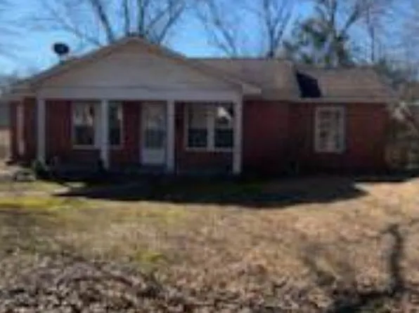2000 16th Ave, Haleyville, AL 35565