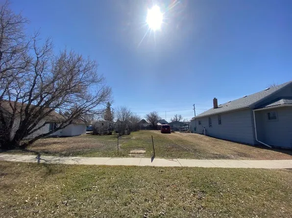 203 2nd Ave E, Hanna, AB T0J 1P0