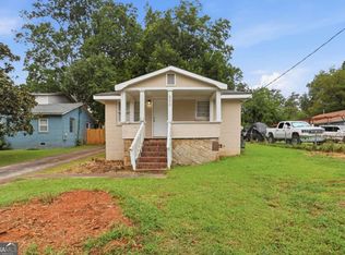 620 Gibbons Dr, Scottdale, GA 30079